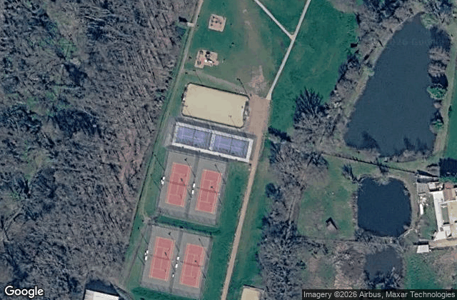 Satellite view of Courts de padel