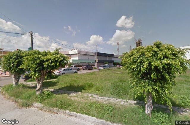 Street View of Momentum Padel Center