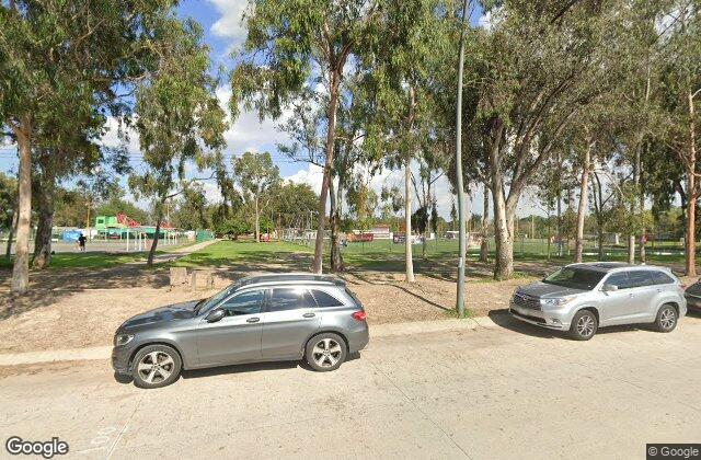 Street View of MetroPadel Parque Metropolitano