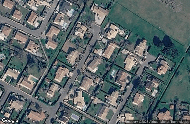 Satellite view of infatigables - sports de raquettes (tennis, padel) & cordage tennis